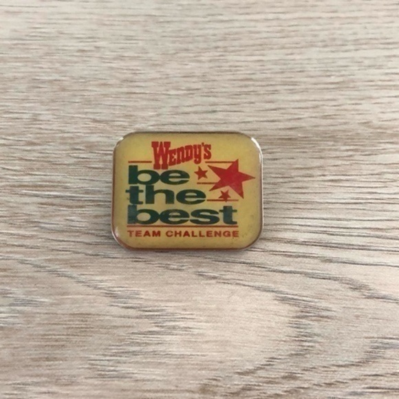 Vintage Wendy Label Pin - Picture 1 of 2